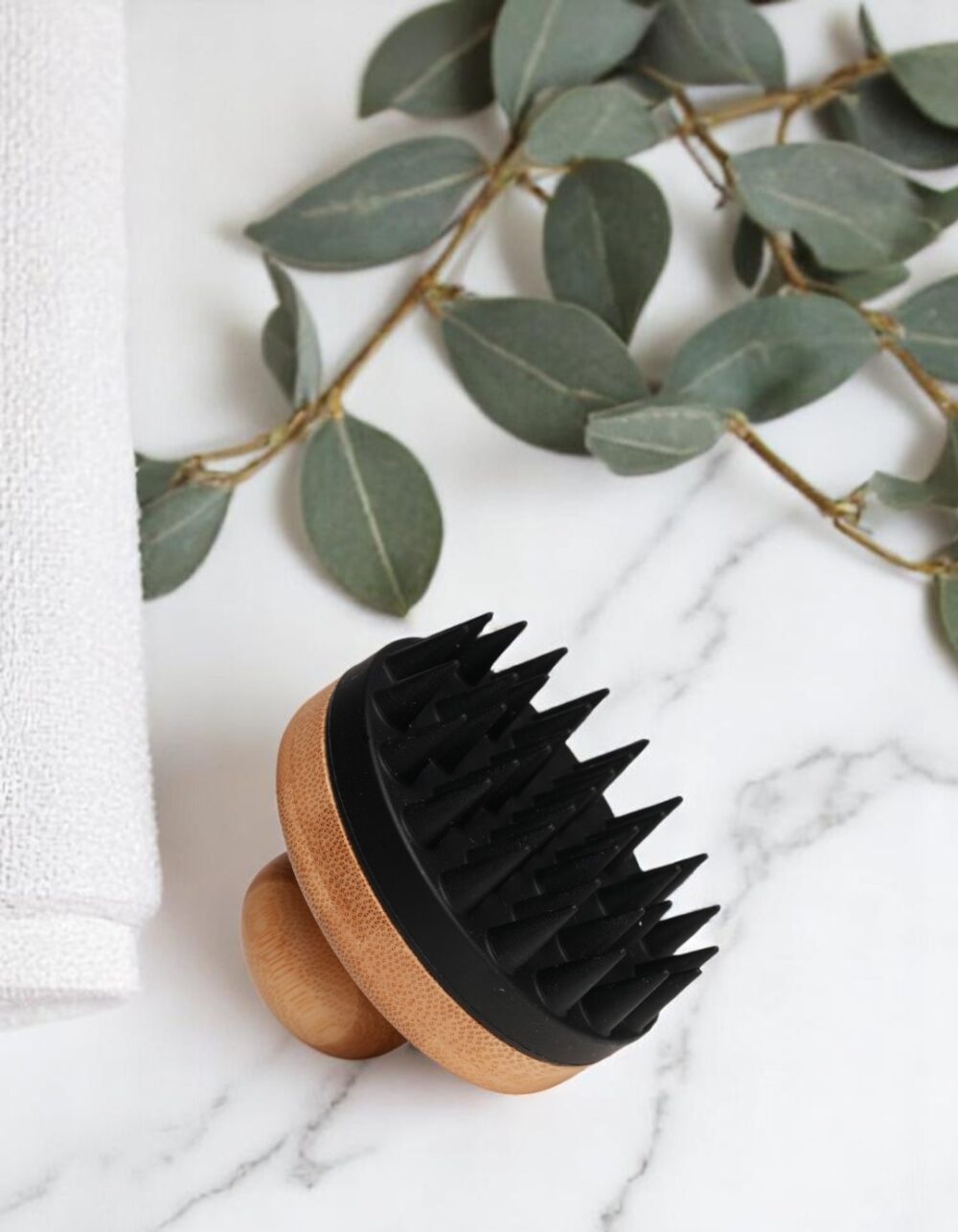 Brosse massage cuir chevelu bambou